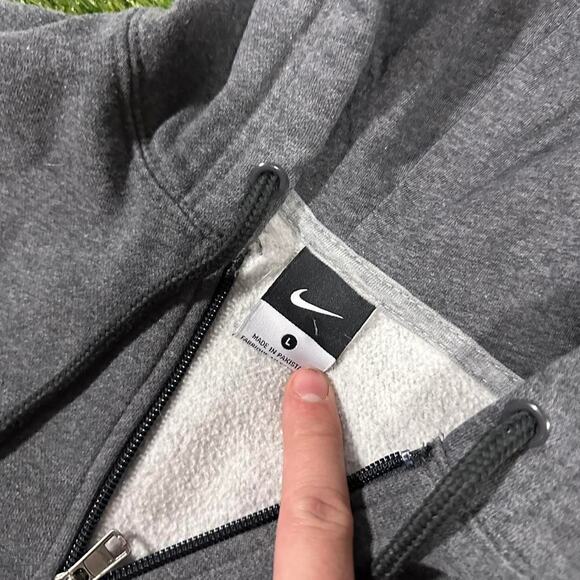 Nike Zip-up Hoodie Jacket - Picture 4 of 4